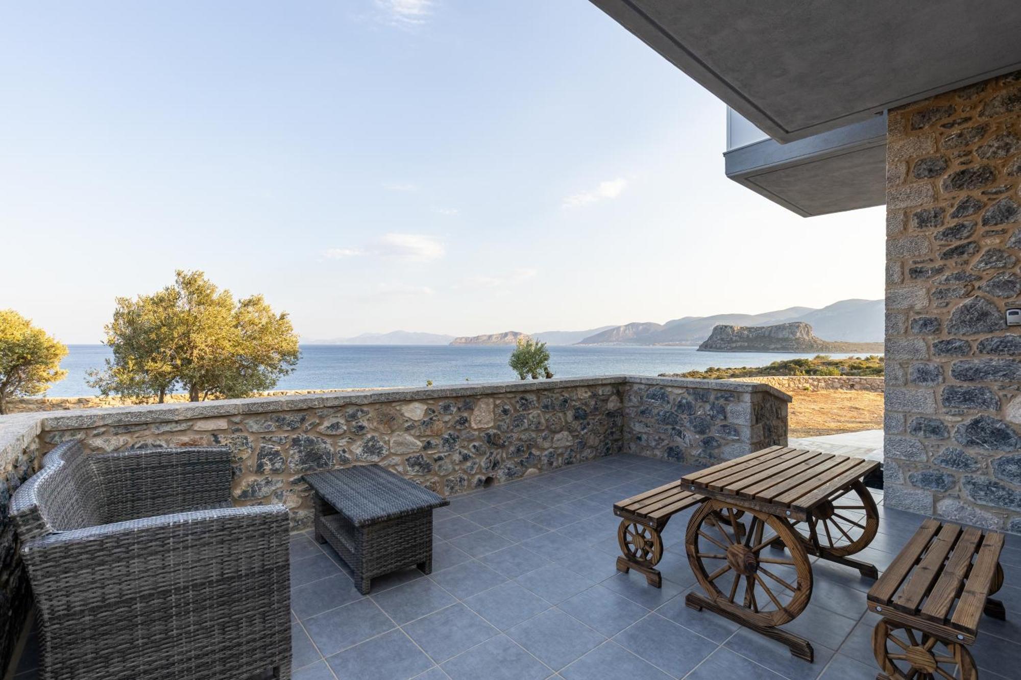Katerina'S Villas - Monemvasia Beachfront Stone Paradise Exterior foto